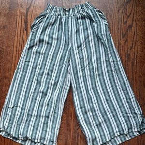 american eagle wide leg flowy pants
